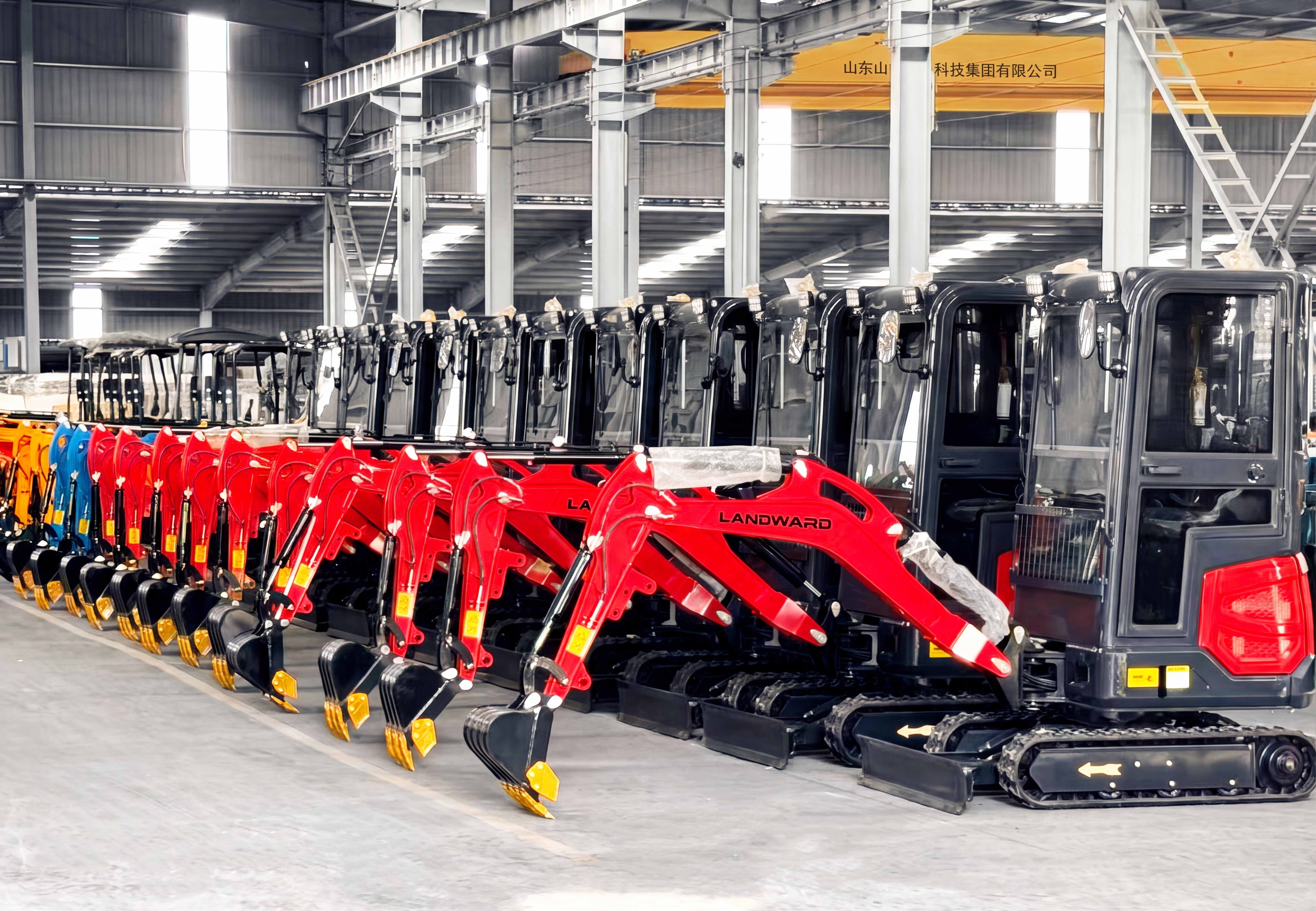 LANDWARD excavator production lineup